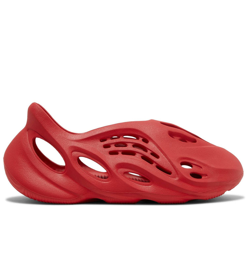 Adidas sneakers Red | Adidas Yeezy Foam RNNR Vermillion